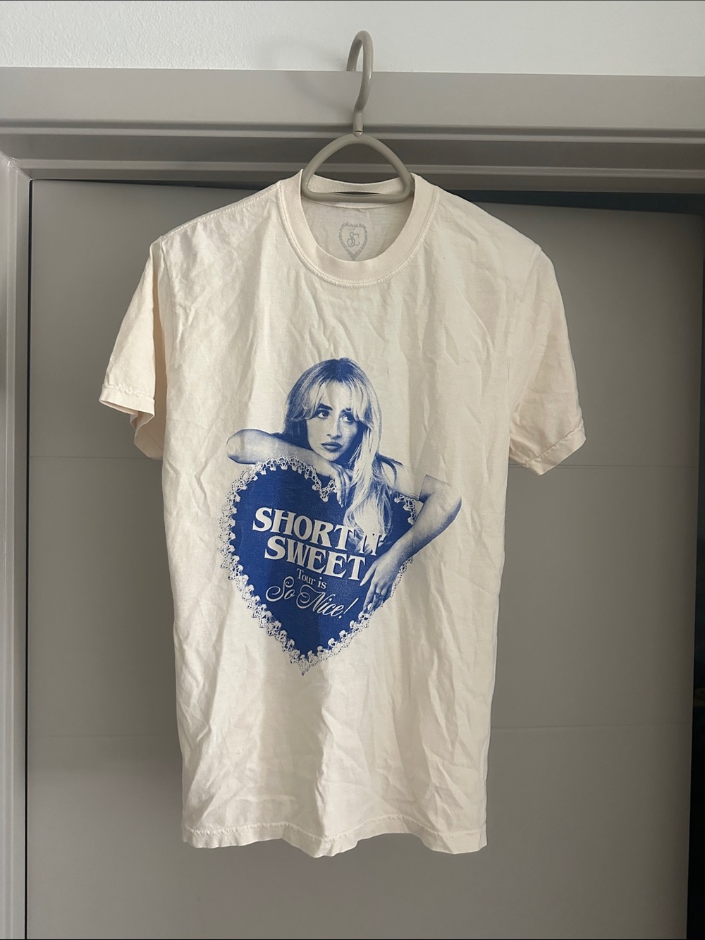 Women’s Short Sleeve Graphic Tee in Off-White with Blue Print